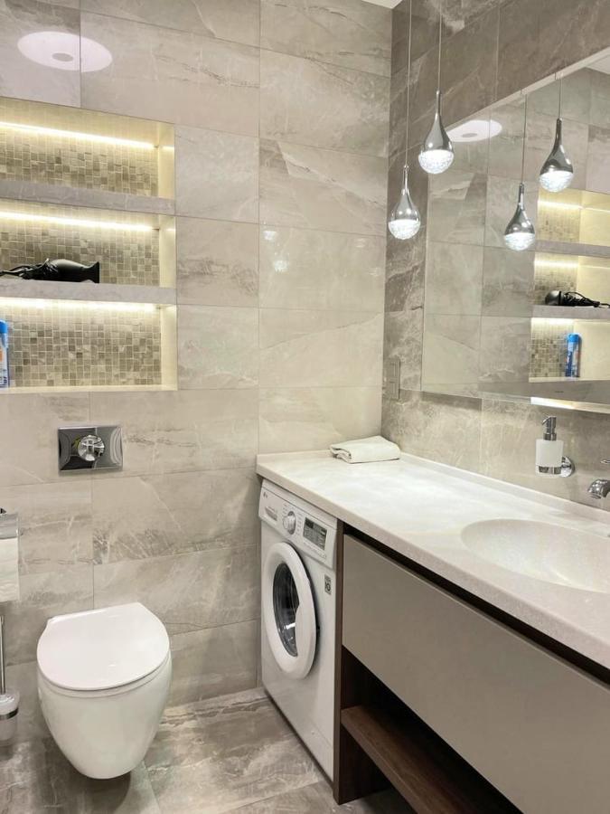 1 Room 60M2 Center Of Obolon Near River Side. 11 Floor Kiev Esterno foto