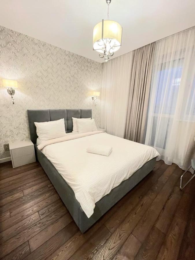 1 Room 60M2 Center Of Obolon Near River Side. 11 Floor Kiev Esterno foto