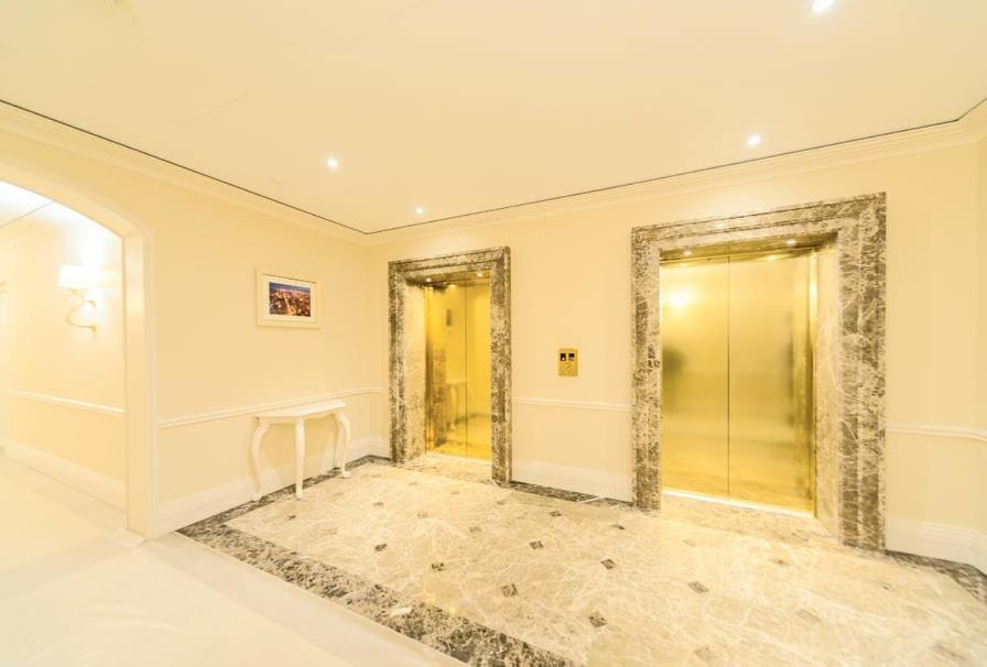 1 Room 60M2 Center Of Obolon Near River Side. 11 Floor Kiev Esterno foto